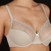 LUCIA TIERRA_17W6081